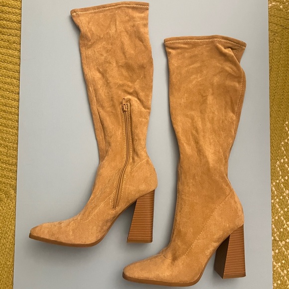 Knee high block heel boots - Picture 2 of 2